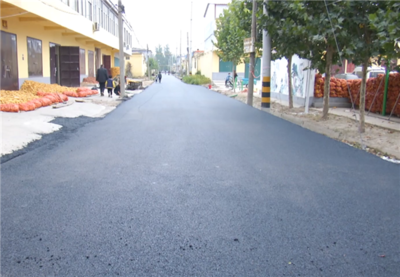 嘉祥加快推進(jìn)農(nóng)村道路硬化工程 讓村路變“坦途”
