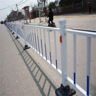 供應高速道路交通安全隔離防撞護欄廠家批發市政交通設施道路護欄