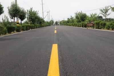 今年新修道路85條200余公里,滕州市濱湖鋪就群眾“幸福路”
